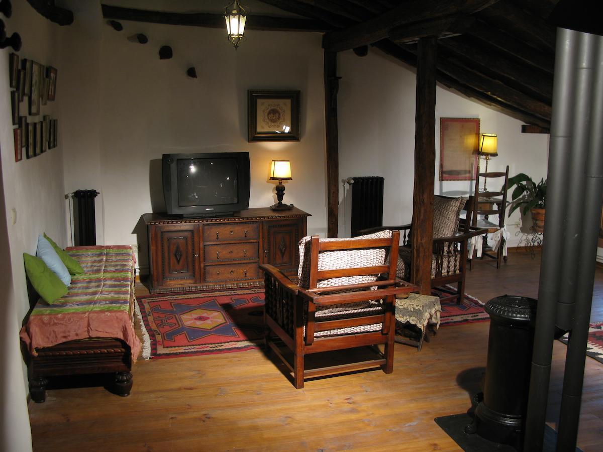 La Carpinteria Casa Rural Romanones Exterior photo